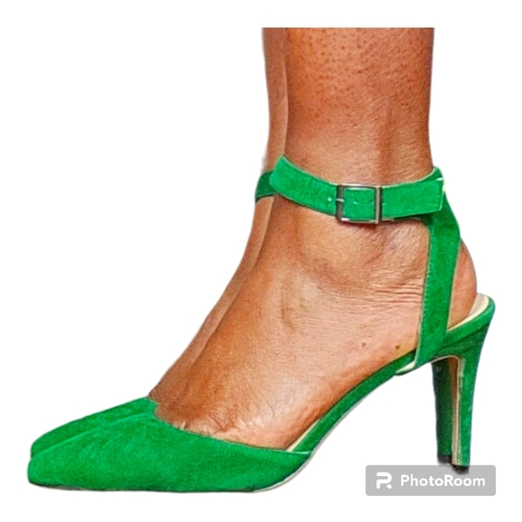 Shoes - Green Lush Heels Size 9